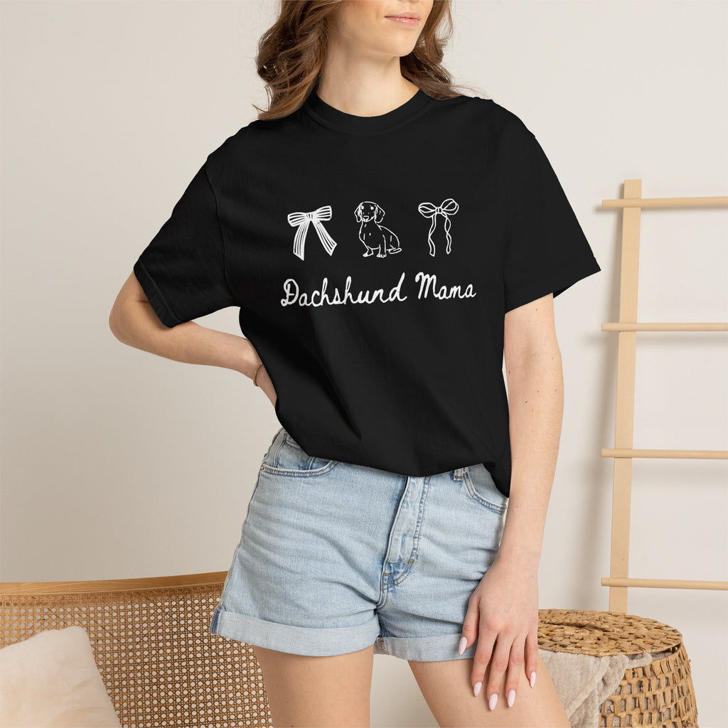 Dachshund Mama T-Shirt — Cute Paw Print & Bows Tee for Dog Lovers