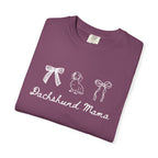 Dachshund Mama T-Shirt — Cute Paw Print & Bows Tee for Dog Lovers