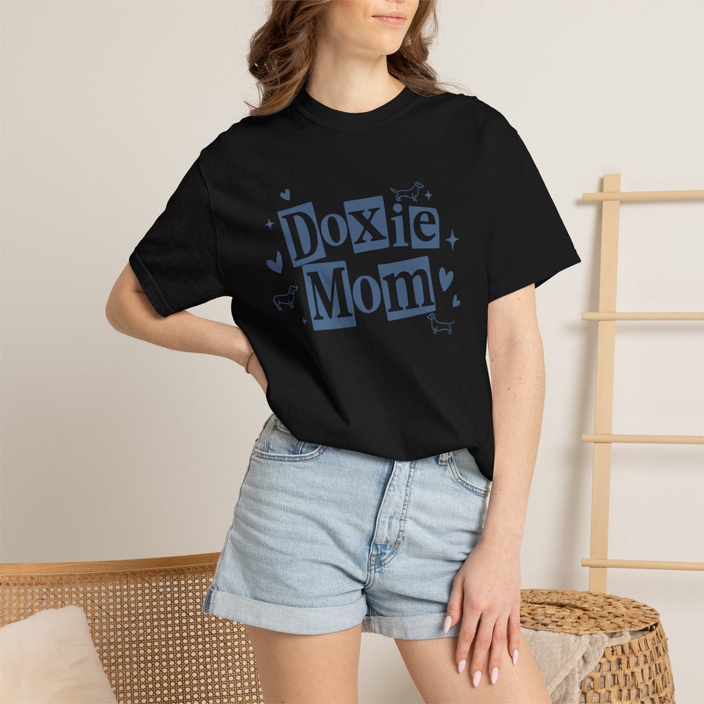 Doxie Mom T-Shirt — Cute Dachshund Mom Tee