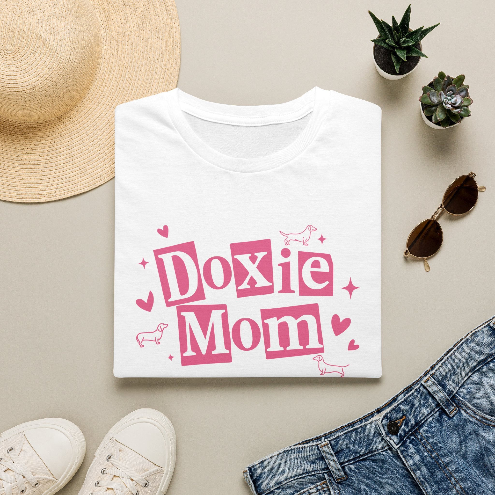 Doxie Mom T‑Shirt — Cute Pink Dachshund Mom Tee